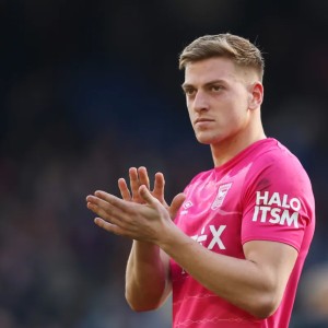 开云-英媒：切尔西接近签下德拉普，相信他会与球队签约